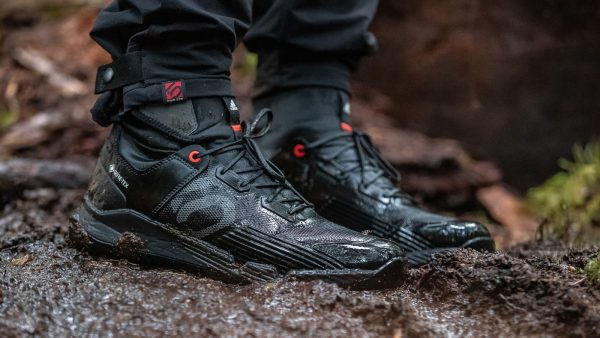 Winter riding shoes