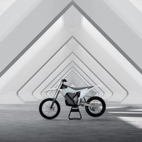 STARK VARG MX1.0 x Adolf Silva